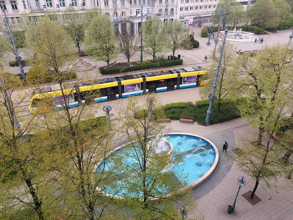 Alfoeldi Palace Apartman Дебрецен Екстериор снимка