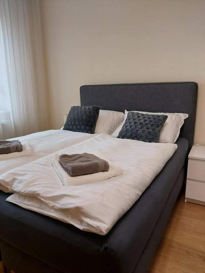 Alfoeldi Palace Apartman Дебрецен Екстериор снимка